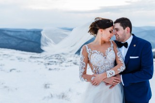A wonderful wedding session in a unique Bieszczady climate