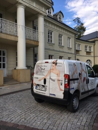 We deliver on time and place