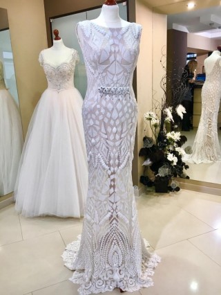 Kimberly and other wedding dresses in salons ONA