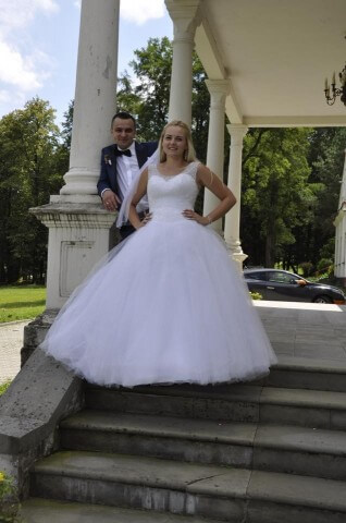 Mrs. Dominika and her husband Adrian in a wonderful wedding session