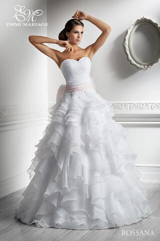 Wyjątkowa kolekcja sukien ślubnych EMMI MARIAGE 2013