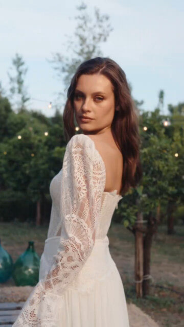 ALL DRESSES Mari Lill Villa D'Amore